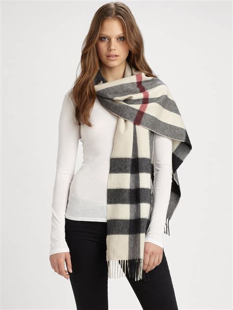 burberry scarf women